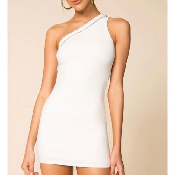superdown Dresses & Skirts - Superdown Tia White One Shoulder Fitted Mini Dress